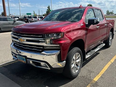 Used 2019 Chevrolet Silverado 1500 LTZ w/ LTZ Premium Package AWD/4WD image 4