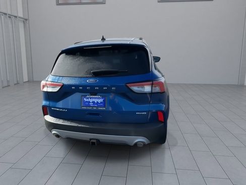 Used 2022 Ford Escape Titanium w/ Class II Trailer Tow Package image 8