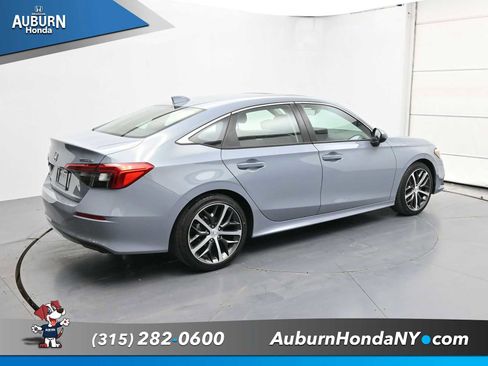 Used 2024 Honda Civic Touring image 12