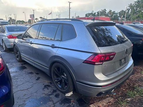 Used 2023 Volkswagen Tiguan SE R-Line FWD image 11