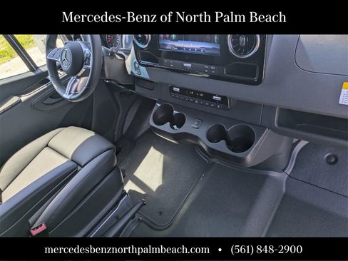 New 2025 Mercedes-Benz Sprinter 2500 image 29