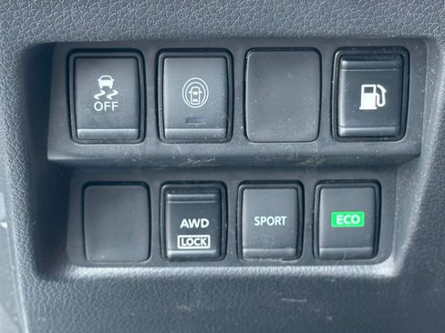 Used 2020 Nissan Rogue S AWD/4WD image 33