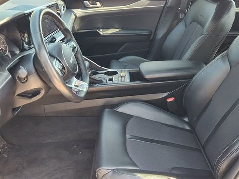 Used 2023 Kia K5 GT-Line image 11
