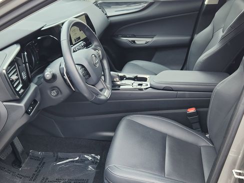 Used 2024 Lexus NX 350h AWD image 12