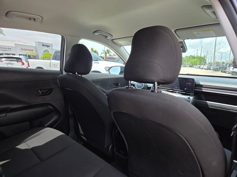 Used 2024 Hyundai Kona SEL AWD/4WD image 17