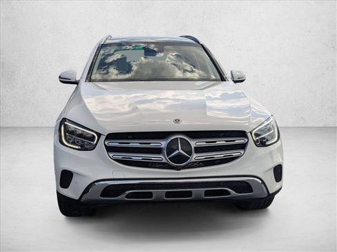 Used 2022 Mercedes-Benz GLC 300 image 2