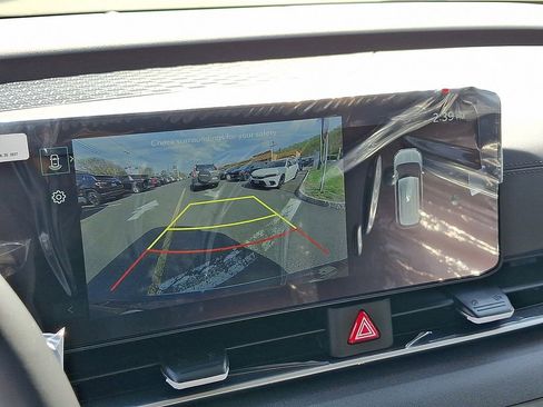 New 2026 Kia Carnival EX FWD image 12