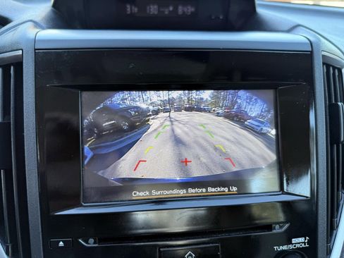 Used 2019 Subaru Impreza 2.0i Premium image 32