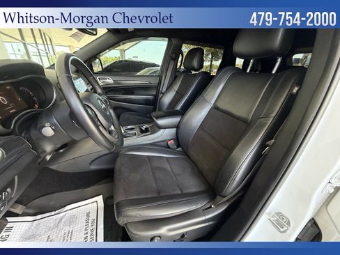 Used 2020 Jeep Grand Cherokee Altitude RWD image 9
