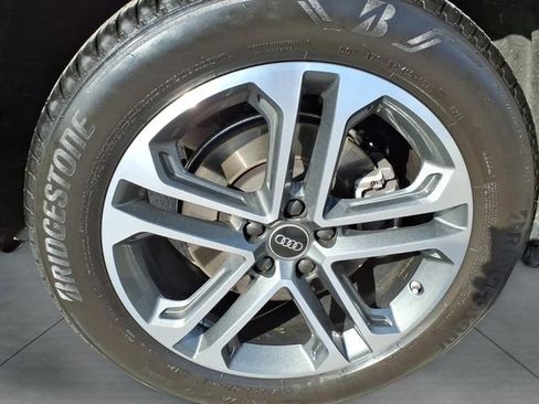Used 2025 Audi Q5 Premium w/ Convenience Package AWD/4WD image 7