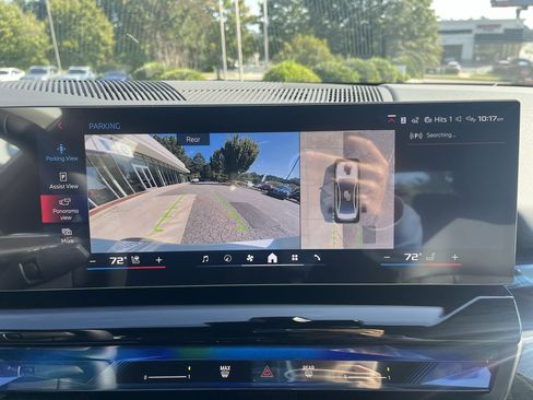 Used 2025 BMW i5 M60 w/ Premium Package image 25