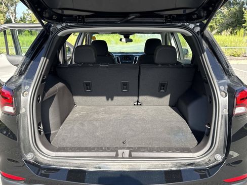 Used 2024 Chevrolet Equinox LS FWD image 30