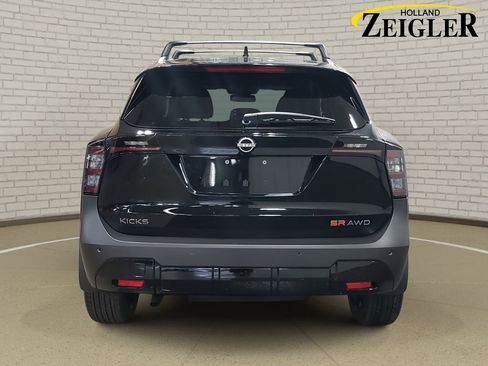 New 2026 Nissan Kicks SR w/ Cold Weather Package image 6