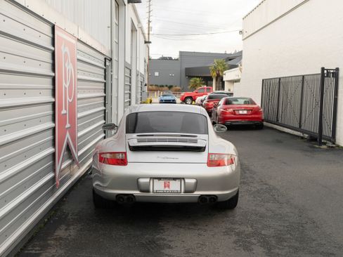 Used 2005 Porsche 911 Carrera image 34