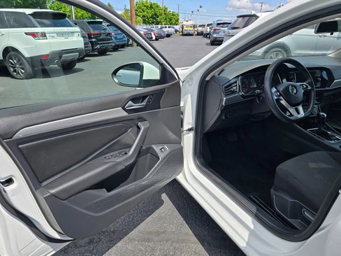 Used 2019 Volkswagen Jetta S w/ Driver Assistance Package FWD image 19