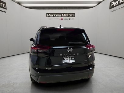 Used 2025 Nissan Rogue SV