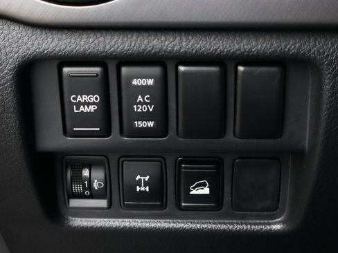 Used 2021 Nissan Titan PRO-4X w/ Pro-4x Convenience Package image 23