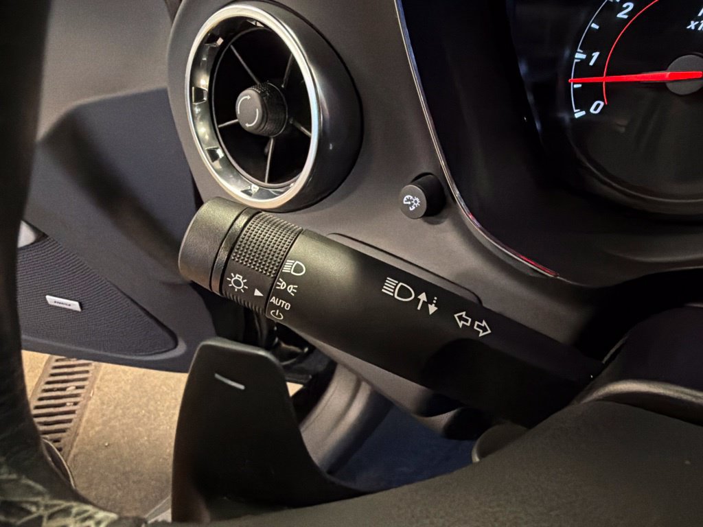 Used 2023 Chevrolet Camaro SS RWD image 27