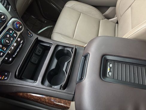 Used 2015 Chevrolet Tahoe LTZ image 37