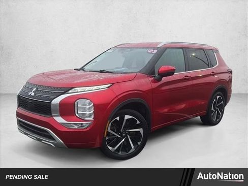 Used 2023 Mitsubishi Outlander SEL image 1