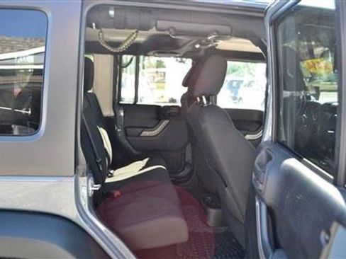 Used 2014 Jeep Wrangler Unlimited Sport w/ Quick Order Package 24S AWD/4WD image 11