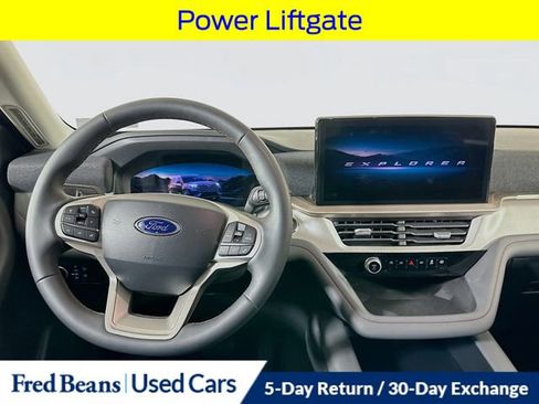 Certified 2025 Ford Explorer Active image 28