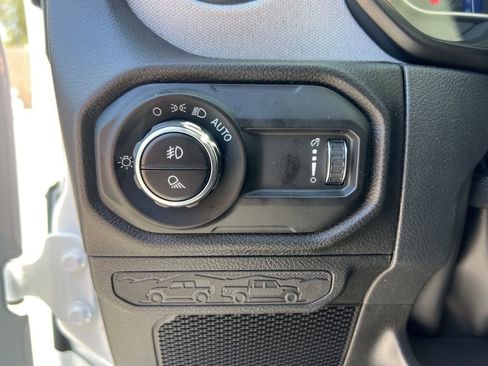 New 2025 Jeep Gladiator Sport AWD/4WD image 10