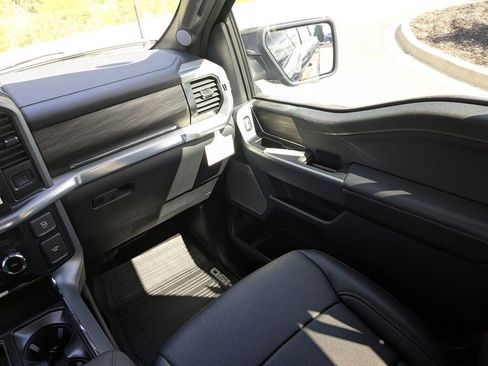 New 2025 Ford F150 Lariat w/ Equipment Group 502A High image 18