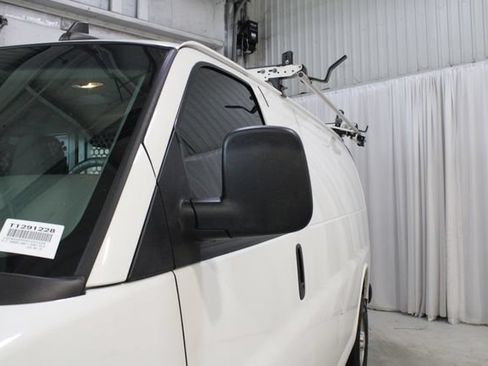 Used 2022 Chevrolet Express 2500 w/ Driver Convenience Package RWD image 36