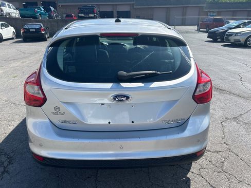 Used 2014 Ford Focus Titanium FWD image 7