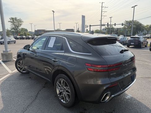 Used 2023 Genesis GV70 2.5T w/ Advanced Package AWD/4WD image 3