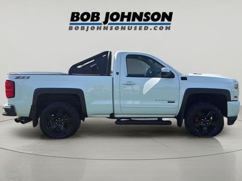 Used 2016 Chevrolet Silverado 1500 LT w/ LT Convenience Package AWD/4WD image 3
