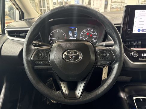 Certified 2025 Toyota Corolla LE image 14