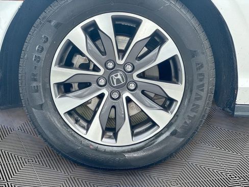 Used 2023 Honda Odyssey EX-L image 32