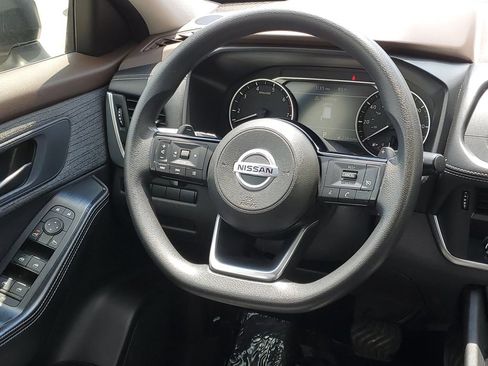 Used 2021 Nissan Rogue S FWD image 21
