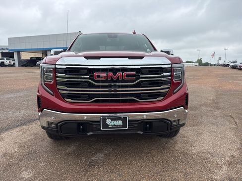 New 2026 GMC Sierra 1500 SLT AWD/4WD image 9