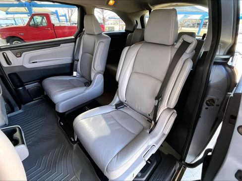 Used 2018 Honda Odyssey EX-L image 19