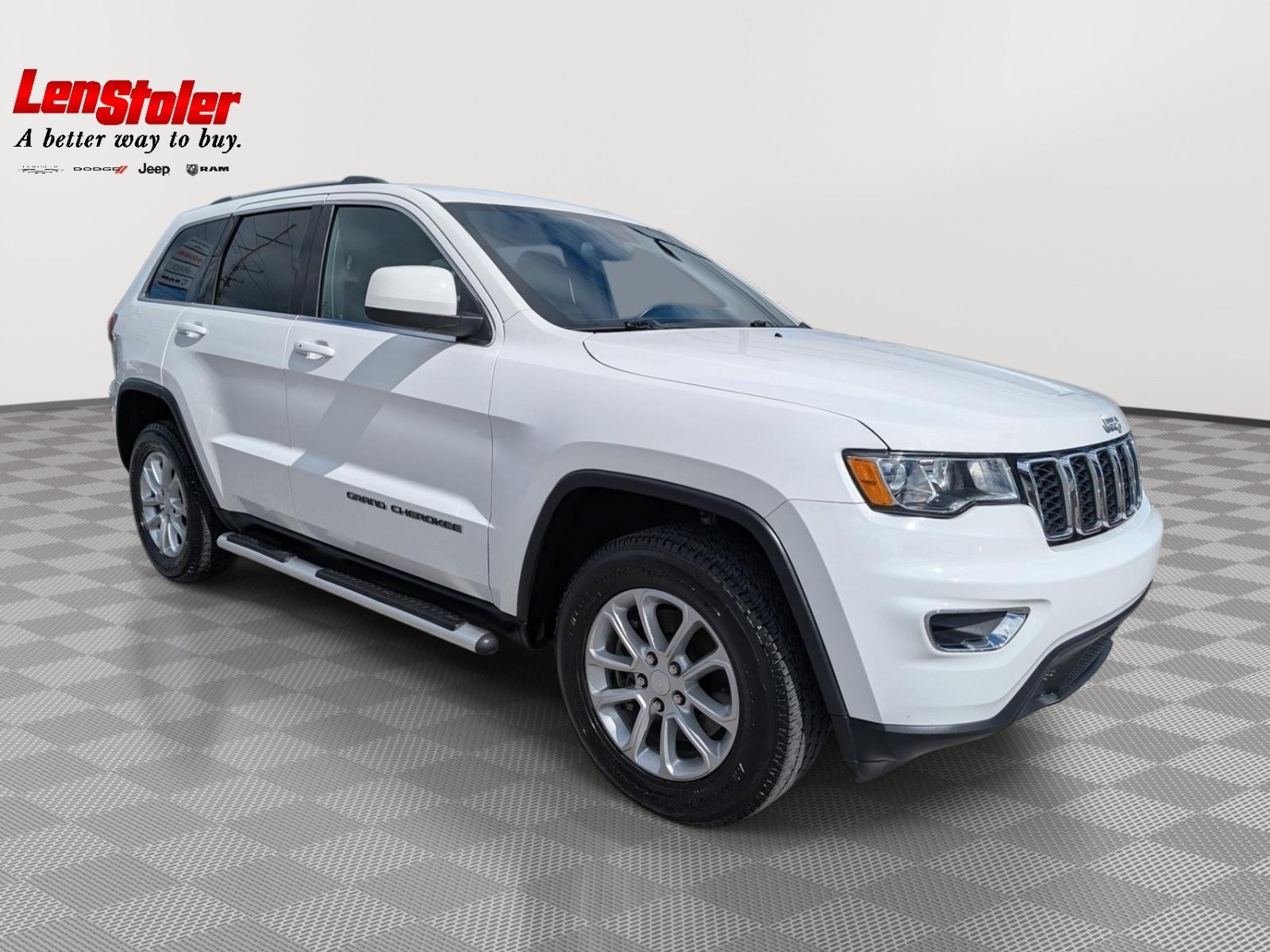 Used 2021 Jeep Grand Cherokee Laredo AWD/4WD image 7