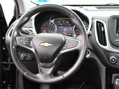 Used 2020 Chevrolet Equinox LT AWD/4WD image 25