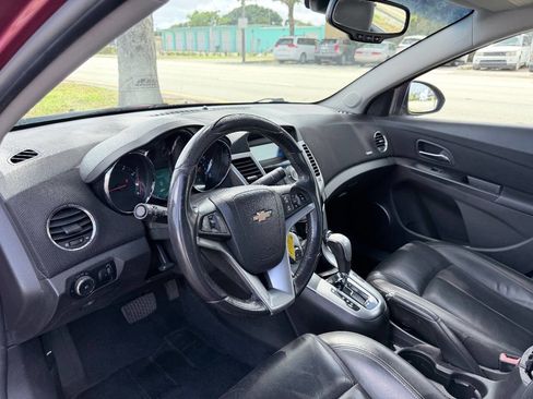 Used 2011 Chevrolet Cruze LTZ image 12