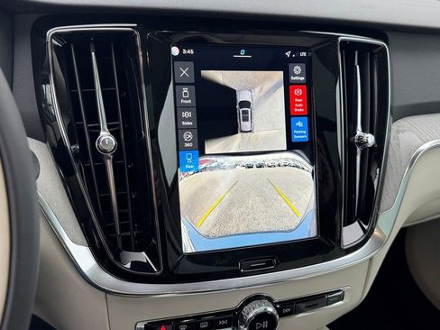 New 2026 Volvo V60 B5 Cross Country Plus w/ Climate Package image 18