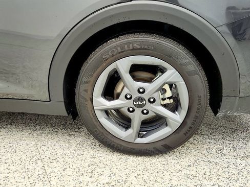 Used 2025 Kia K4 LXS image 9