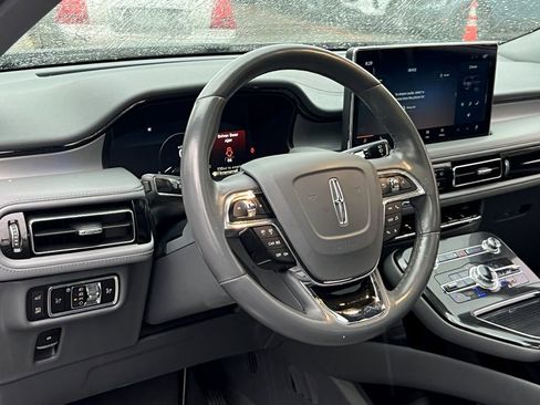 Used 2023 Lincoln Nautilus Reserve w/ Monochromatic Package image 21