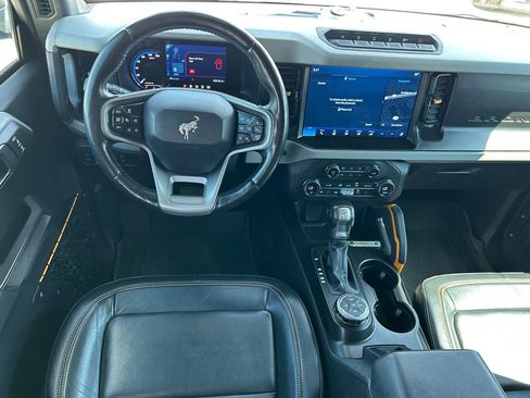 Used 2021 Ford Bronco Badlands image 17