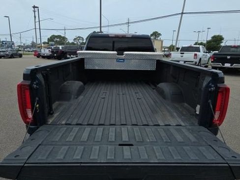 Used 2021 GMC Sierra 2500 Denali w/ Denali Ultimate Package AWD/4WD image 8