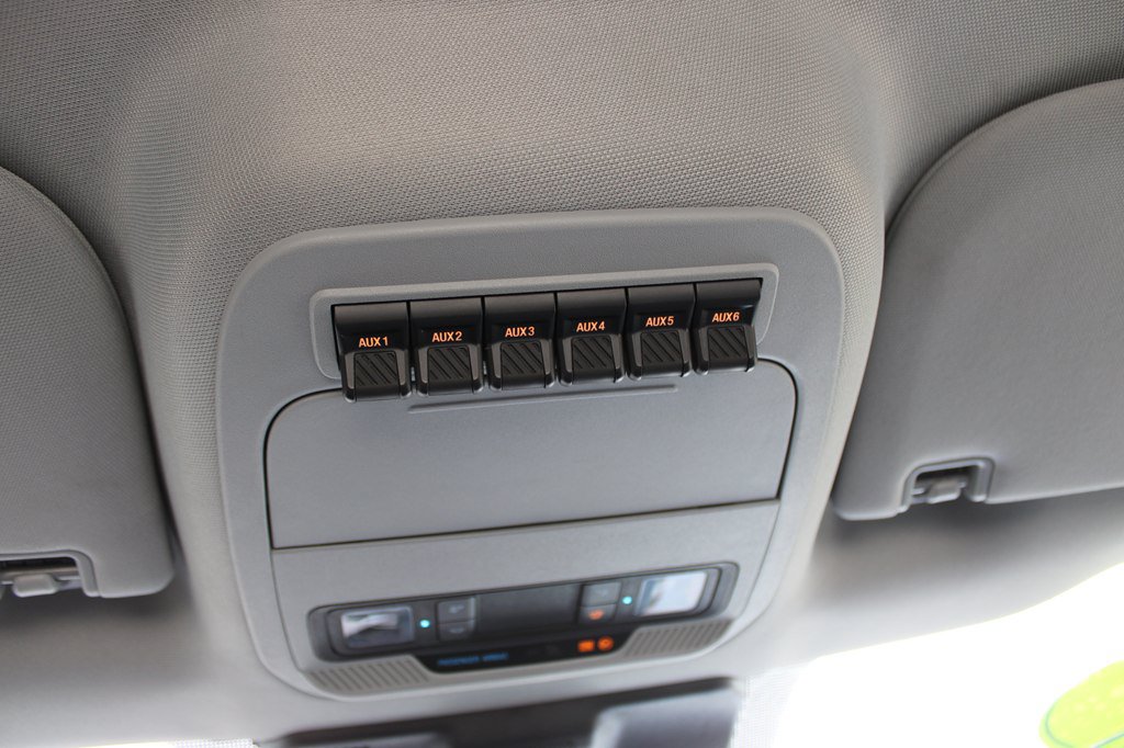Used 2023 Ford F550 4x4 Regular Cab Super Duty image 28