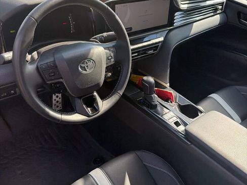 Used 2025 Toyota Camry SE w/ Multimedia Upgrade Package image 14