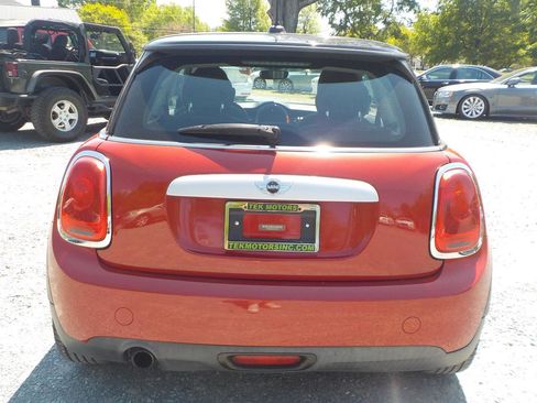 Used 2015 MINI Cooper 2-Door Hardtop image 4