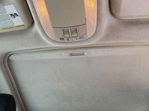 Used 2010 Toyota Matrix S image 23