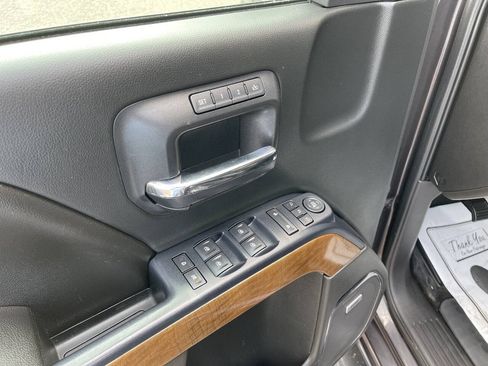Used 2015 Chevrolet Silverado 1500 LTZ AWD/4WD image 11
